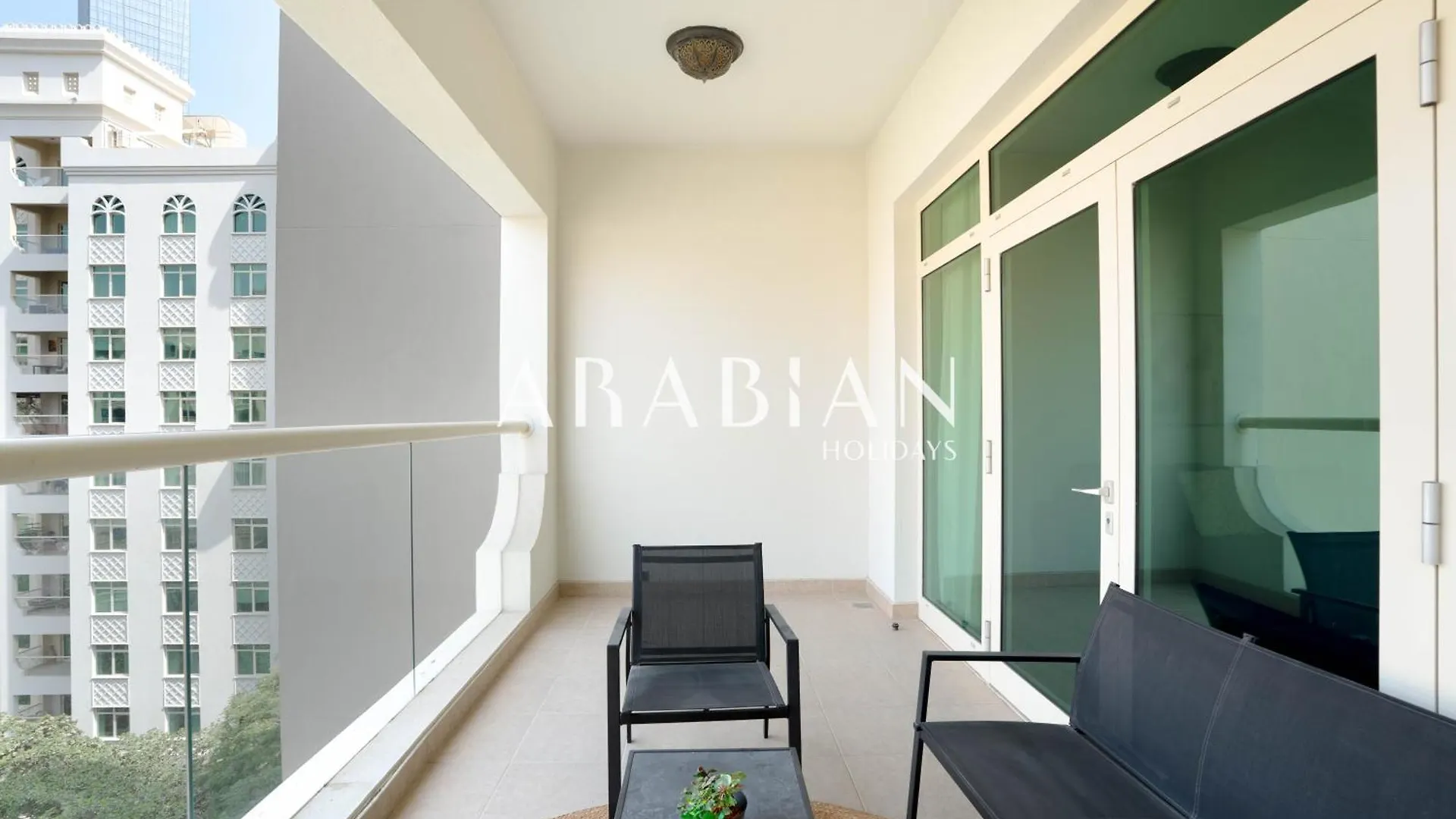 Apartment Beautiful 1Br Palm Jumeirah With Pool And Beach Access Dubai